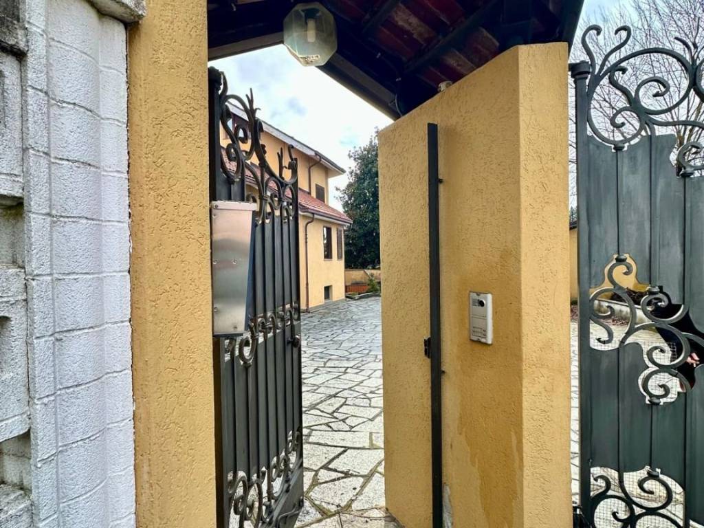 Villa a San gillio in Via Val della Torre, 27 - Foto 3