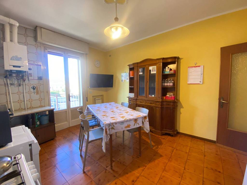Appartamento a Goito in Via Vincenzo Bellini - Foto 2
