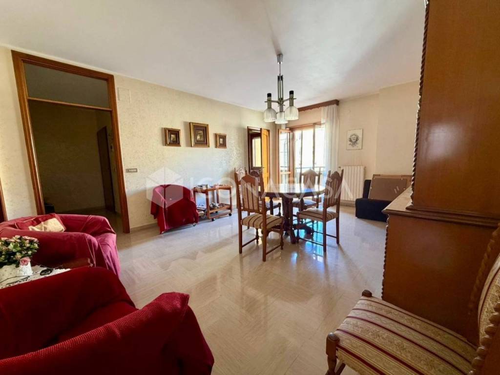 Appartamento a Bisceglie in Corso Giuseppe Garibaldi - Foto 5