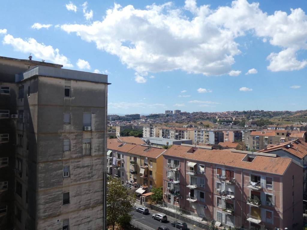 Appartamento a Catania in Via Nervesa della Battaglia, 2 - Foto 5