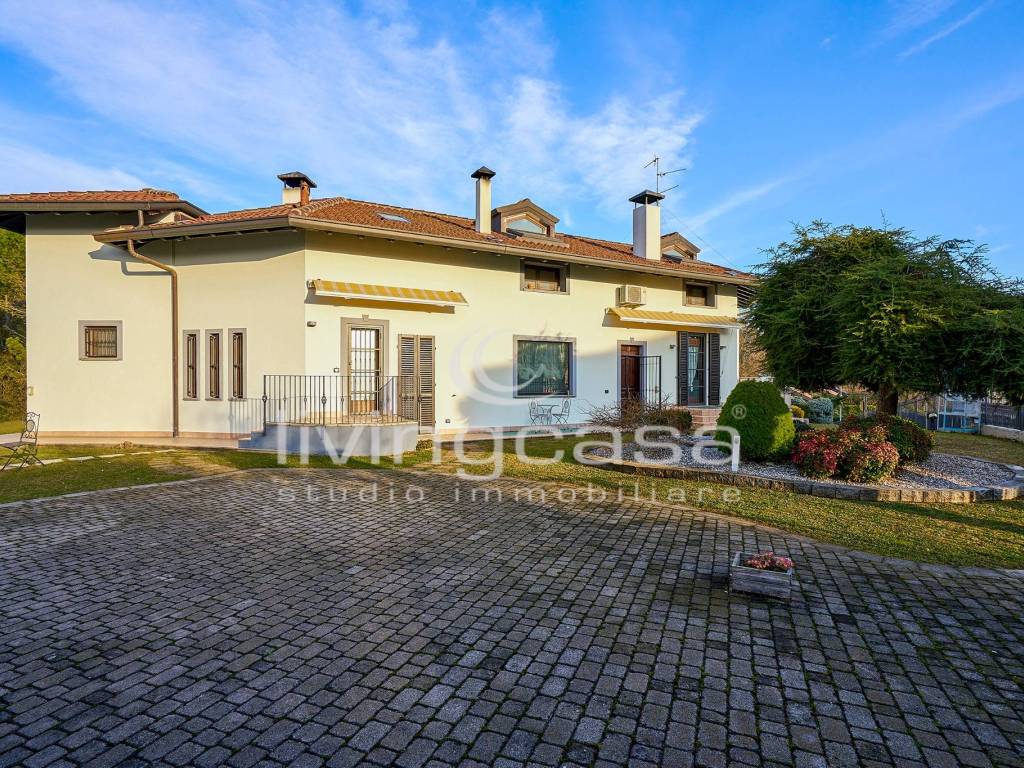 Villa a Barzanò in Via Cristoforo Colombo - Foto 2