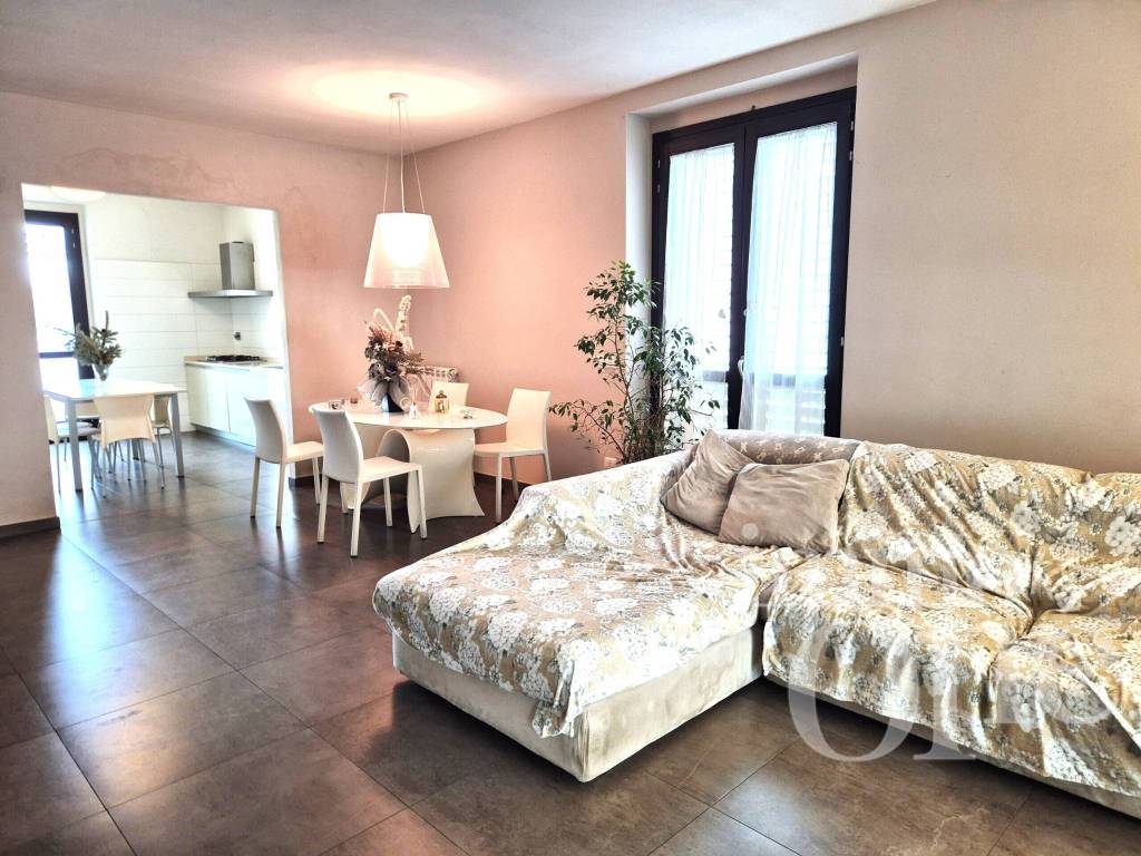 Appartamento a Livorno in Via Renato Natali - Foto 3