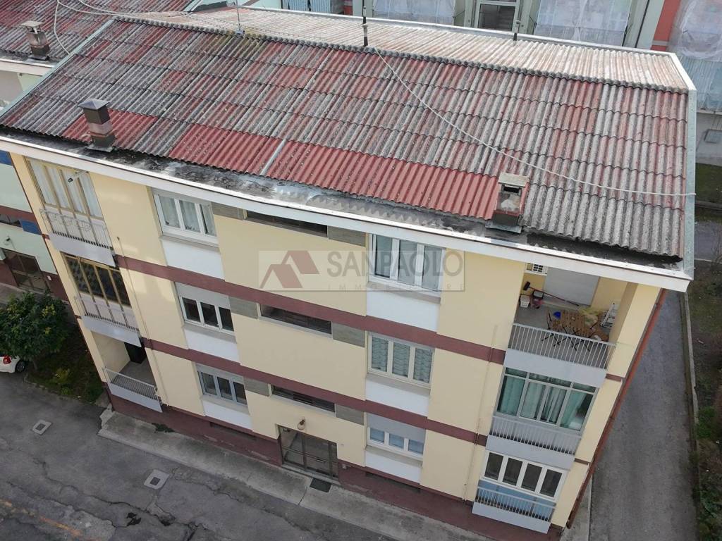 Appartamento a Alba in Via Massimo d'Azeglio, 20 - Foto 2