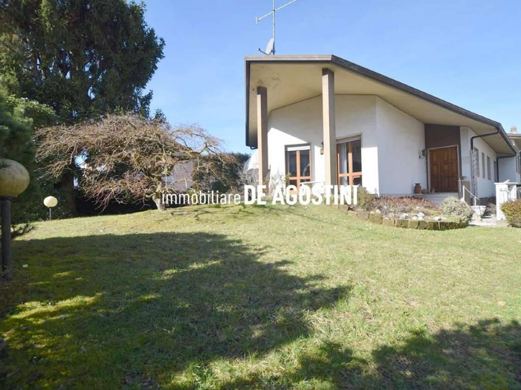 Villa a Arona in via Vittorio Veneto - Foto 3