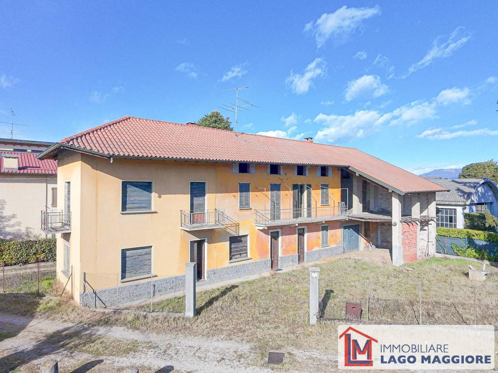 Villa a Angera in Via Milano - Foto 3