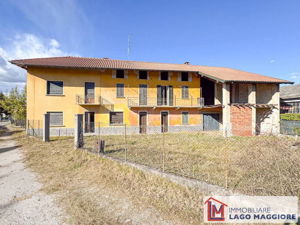 Villa a Angera in Via Milano - Foto 5