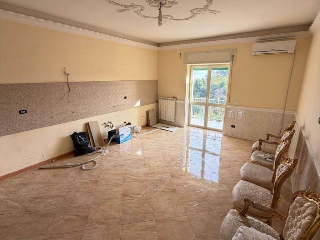 Appartamento a Napoli in Via Marco Rocco di Torrepadula - Foto 3