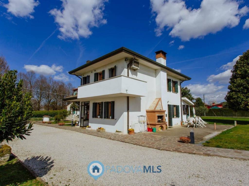 Casa indipendente a Pernumia in Via Cornoledo - Foto 2