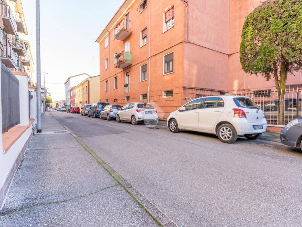 Appartamento a Ferrara in Via Giuseppe Compagnoni, 117 - Foto 2