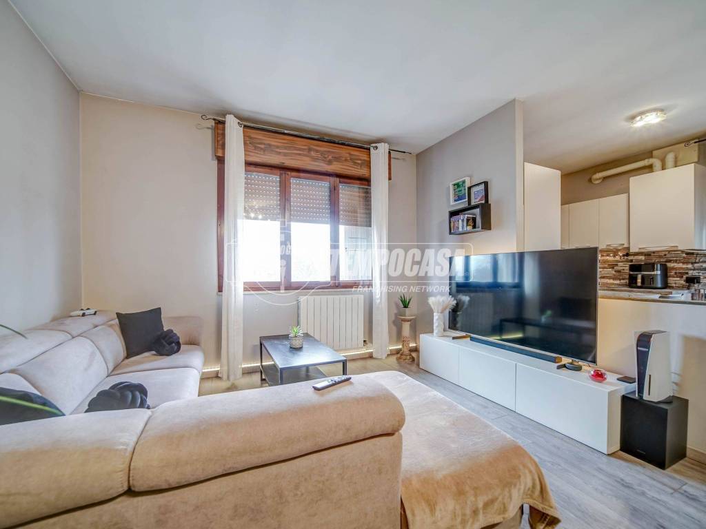 Appartamento a Arsago seprio in Via Neruda - Foto 4