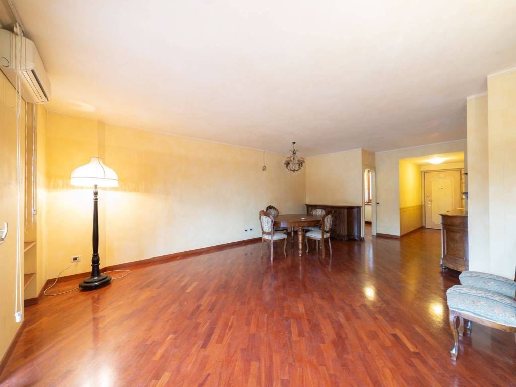 Appartamento a Lainate in Via Tevere, 7 - Foto 2