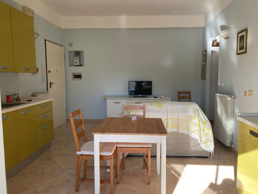 Appartamento a Brindisi in via de' Balzo, 2 - Foto 4