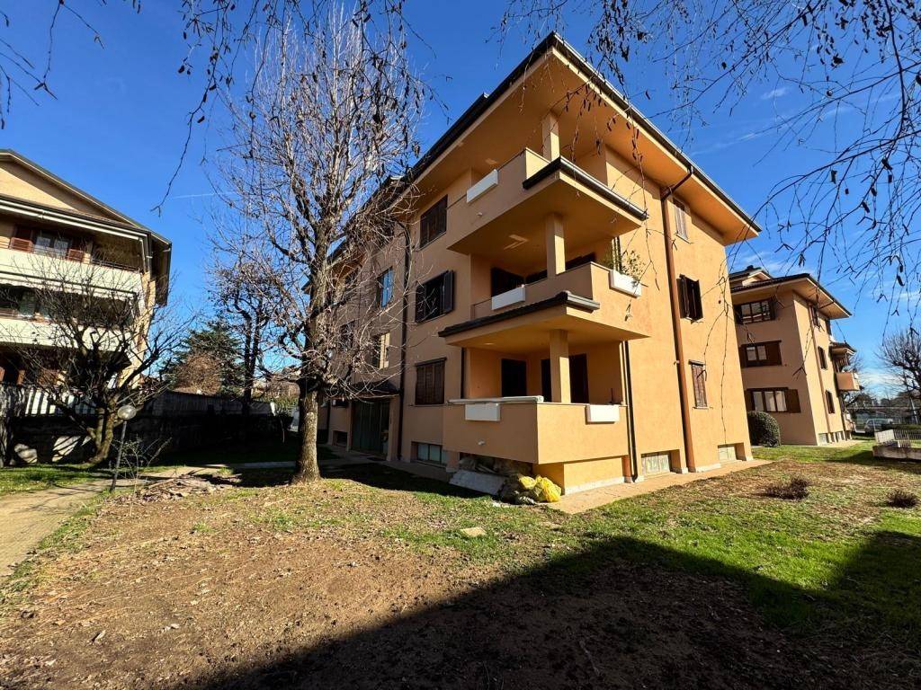 Appartamento a Cesate in Via Vincenzo Bellini, 62 - Foto 2