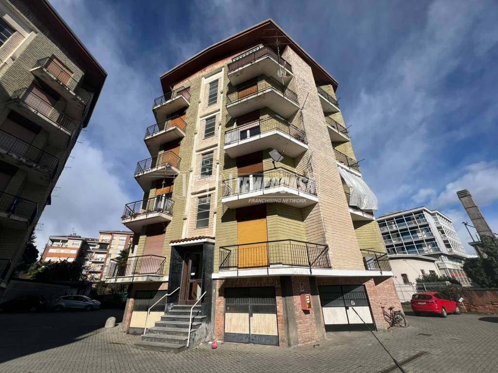 Appartamento a Cuorgnè in Via GIUSEPPE VERDI - Foto 4