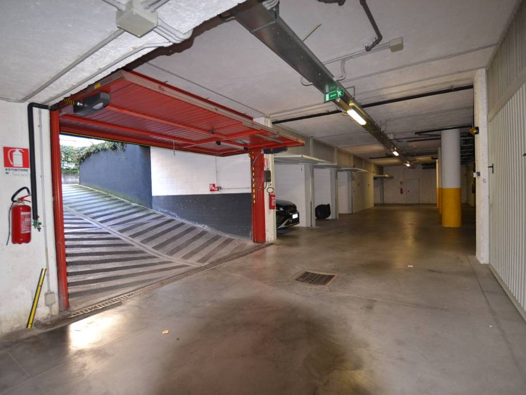 Box / garage a Pordenone in Via Luigi De Paoli - Foto 2