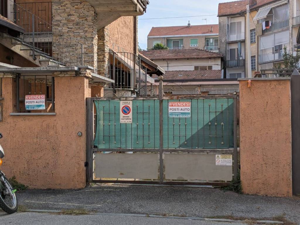 Box / garage a Alpignano in Via Torino, 12 - Foto 2