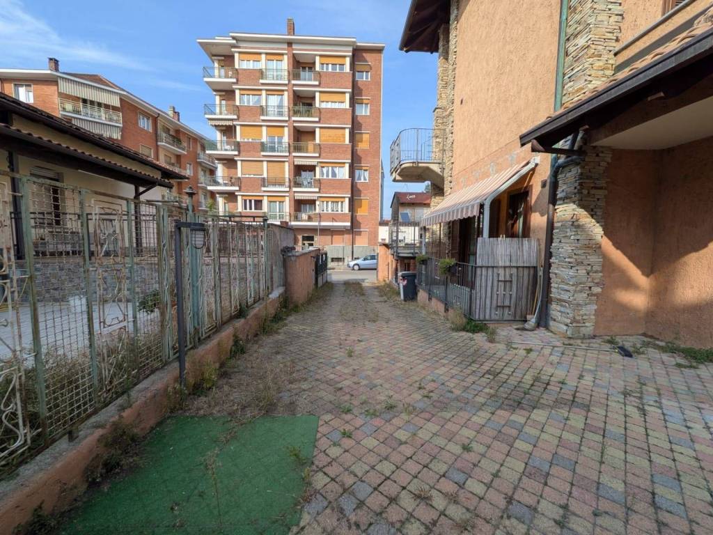 Box / garage a Alpignano in Via Torino, 12 - Foto 4