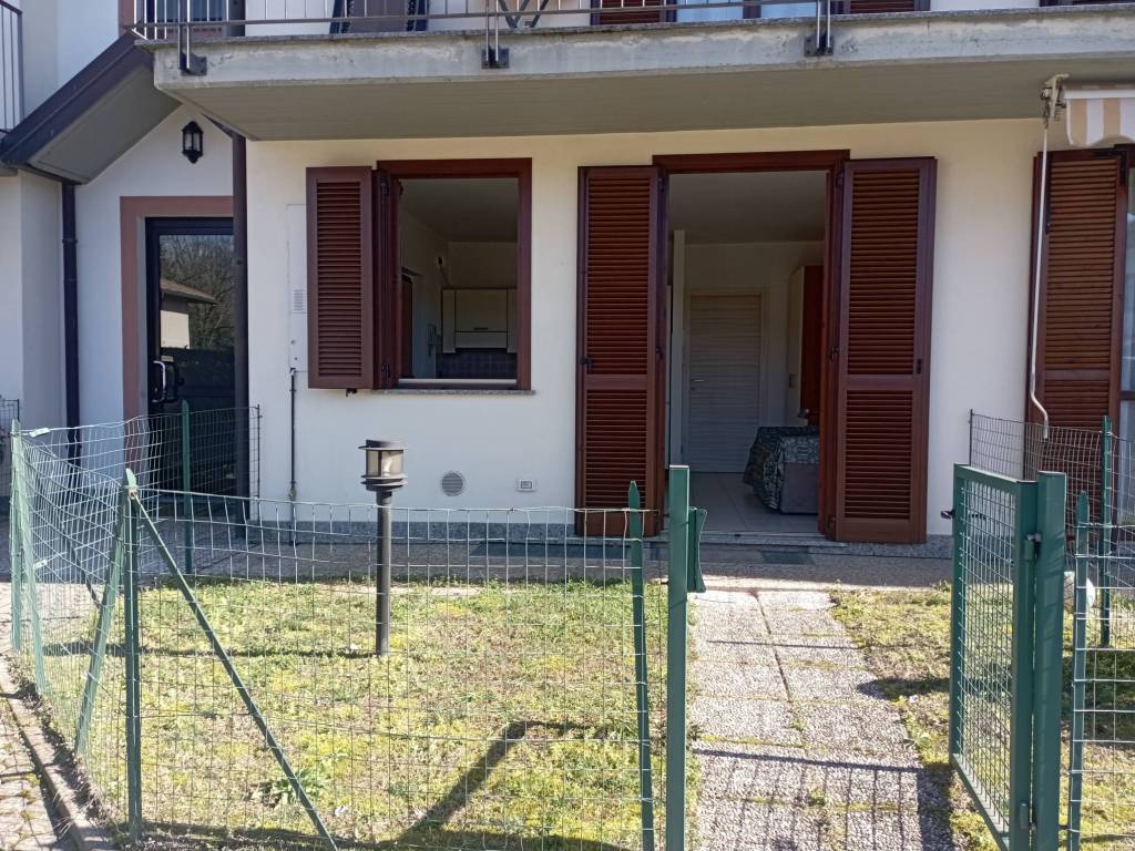 Appartamento a Casorate sempione in Via San Giorgio - Foto 2