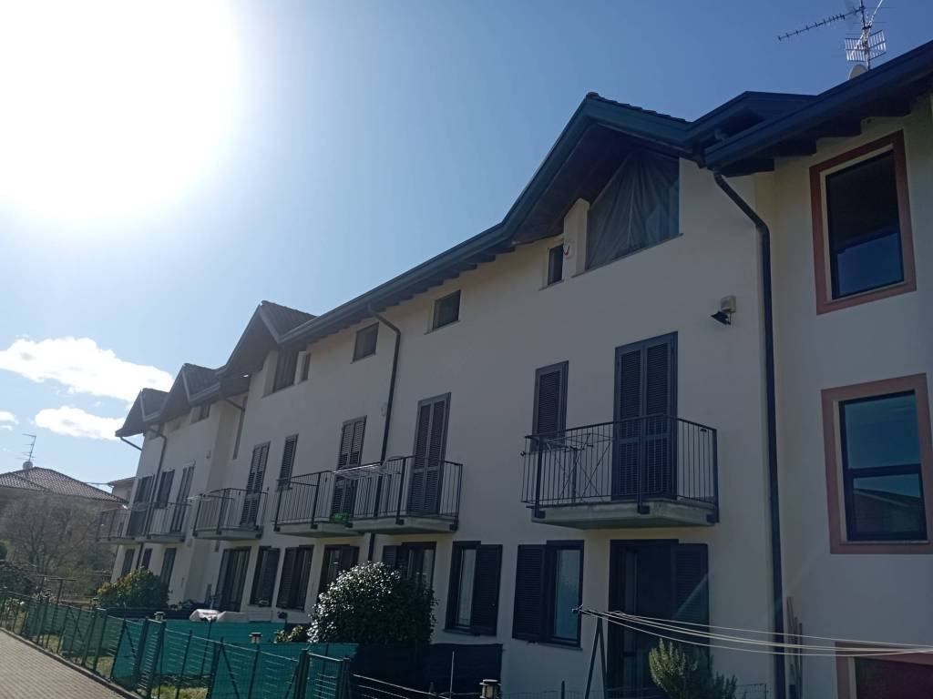 Appartamento a Casorate sempione in Via San Giorgio - Foto 5