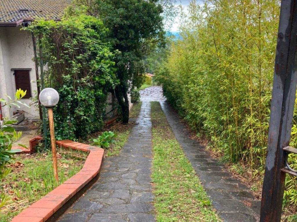 Villa a Fosdinovo in Via Provinciale - Foto 4
