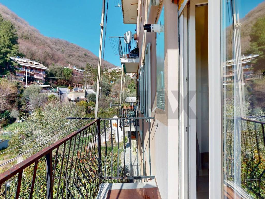 Appartamento a Genova in Viale A Pino Sottano, 2 - Foto 4
