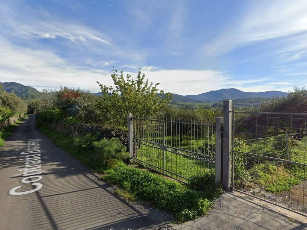 Terreno a Castiglione di sicilia in contrada bracaseggi - Foto 3