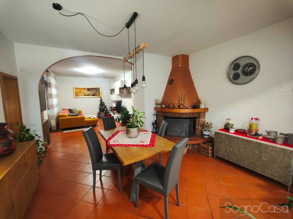 Appartamento a Calenzano in Via Don Milani - Foto 4