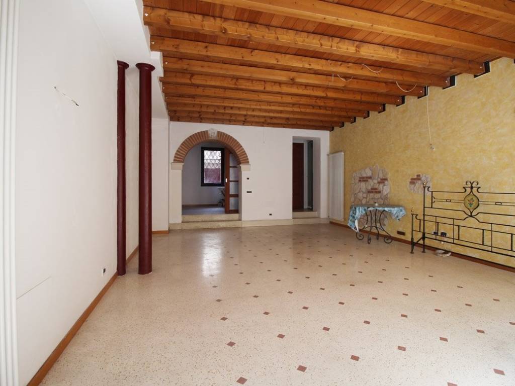 Immobile a Schio in VIA PASUBIO, 68 - Foto 4