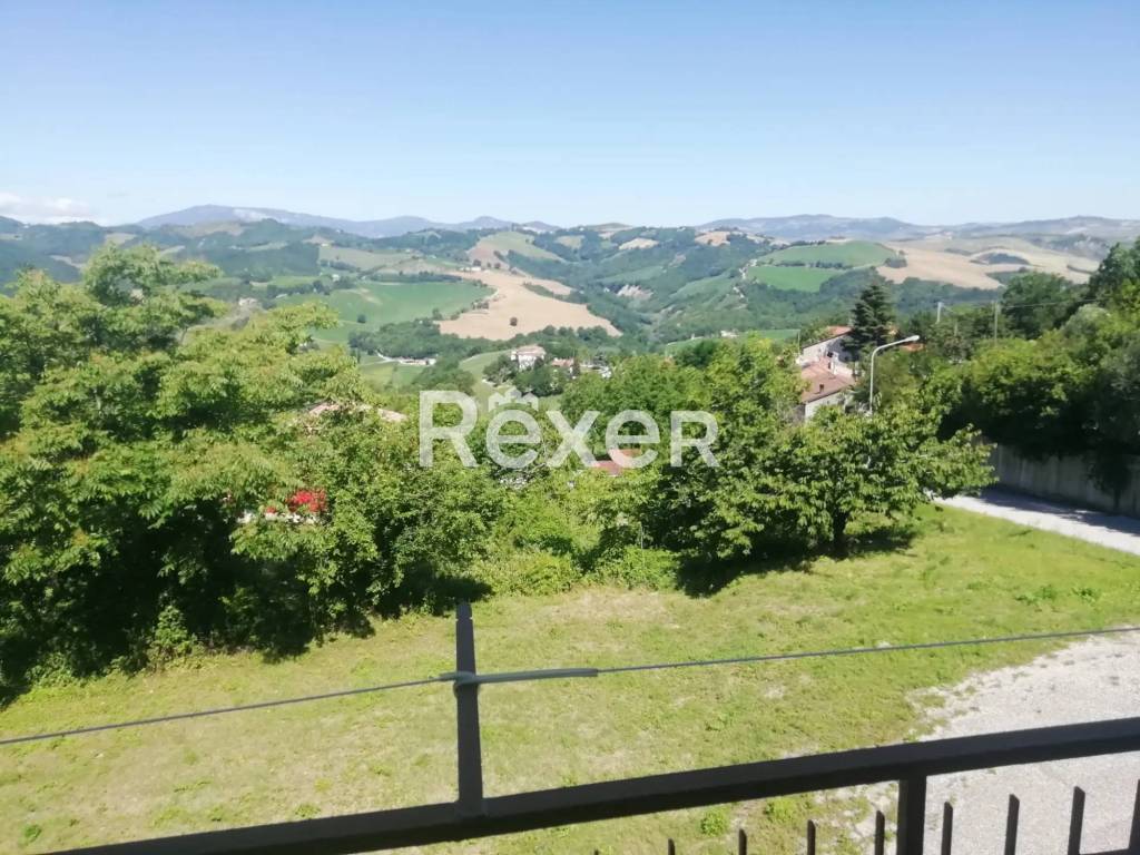 Casa indipendente a Urbino in Via Leonardo Da Vinci - Foto 2