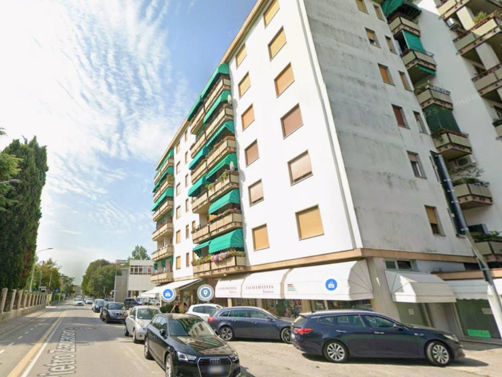 Appartamento a Sacile in Viale Pietro Zancanaro - Foto 2