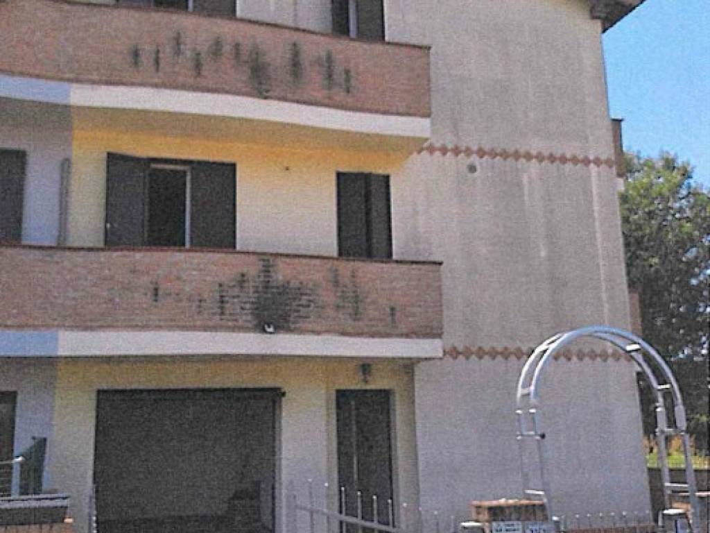 Villa a Argenta in Lelio Basso - Foto 3