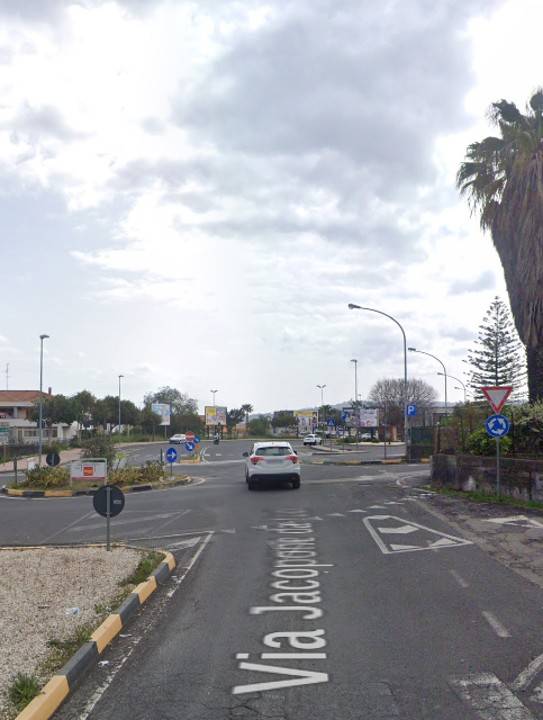 Appartamento a Acireale in Via Jacopone da Todi - Foto 2