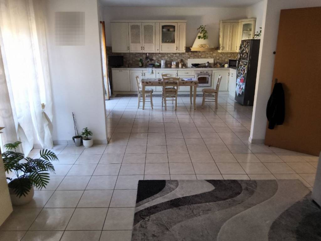 Appartamento a Fondi in Via Lombardia - Foto 3