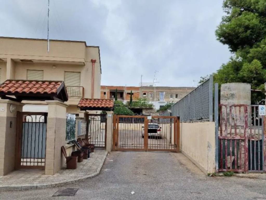 Appartamento a Pulsano in Via Fortore - Foto 2