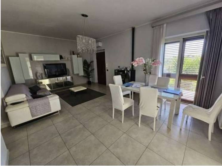 Villa a Crotone in VIA DEI TIGLI - Foto 4