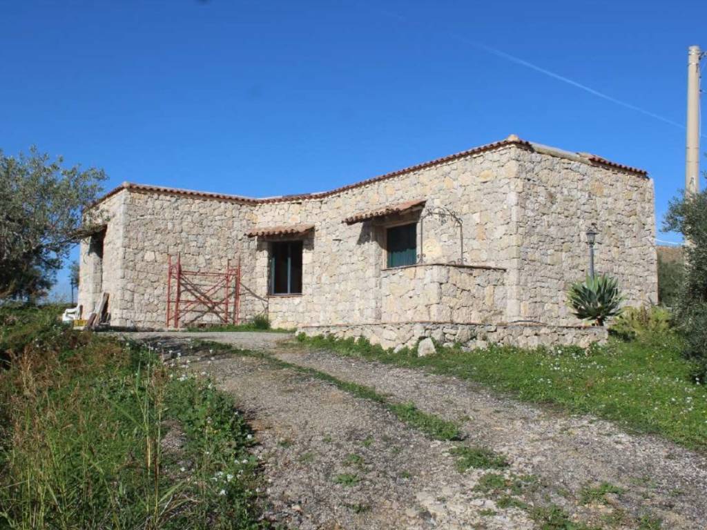 Villa a Centuripe in contrada Masseria Grande - Foto 2