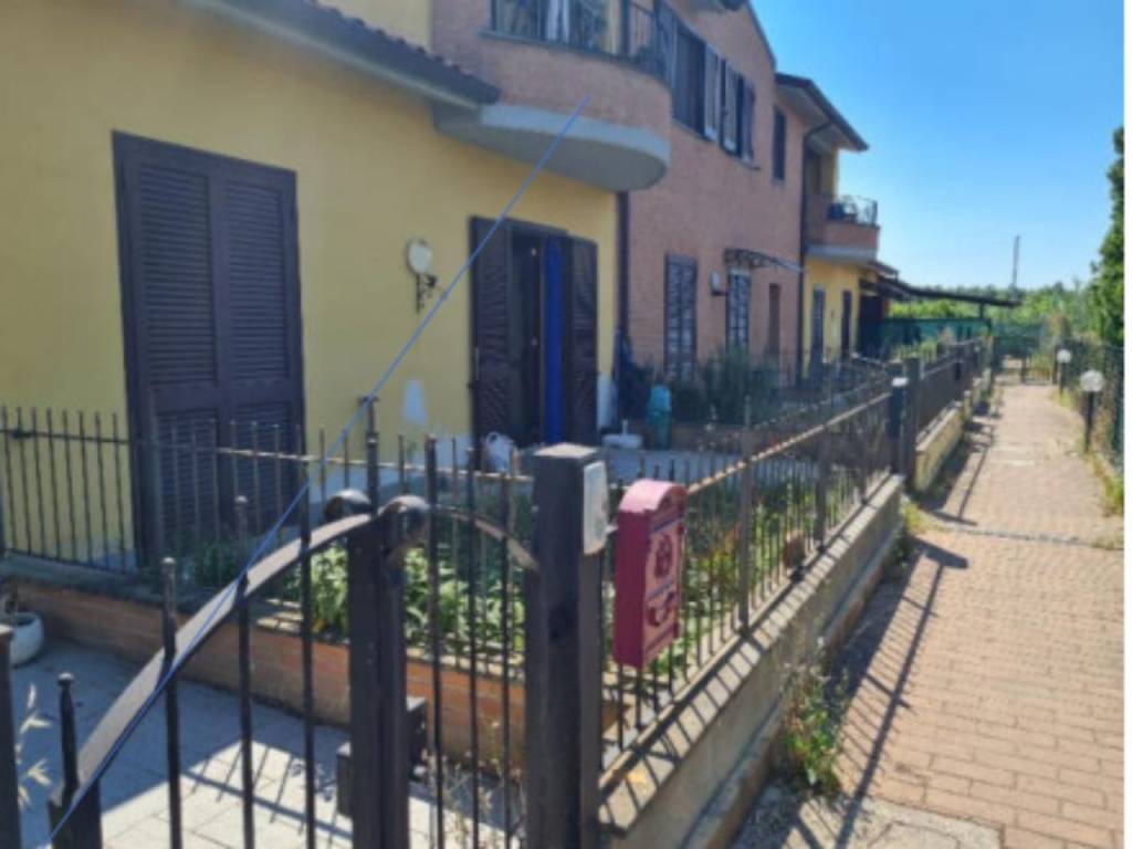 Appartamento a Castiglione del lago in via Trasimeno - Foto 2