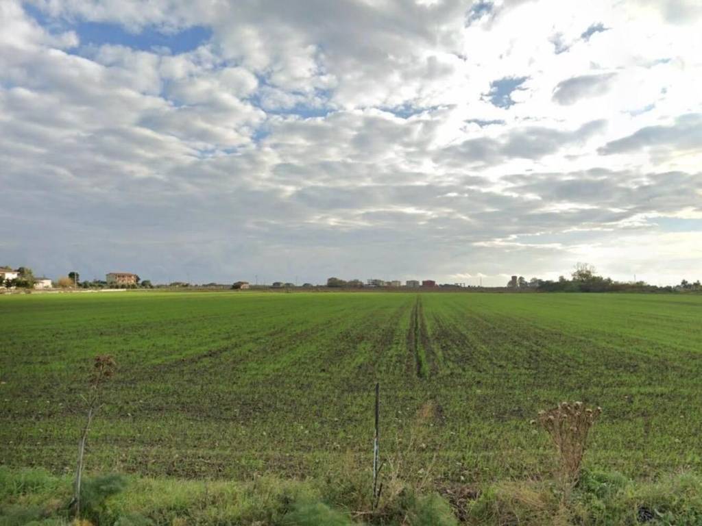 Terreno a Crotone in Strada Provinciale 51 - Foto 5