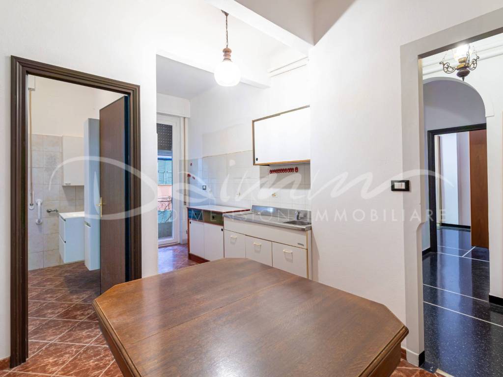 Appartamento a Genova in Via Leonardo Montaldo - Foto 3
