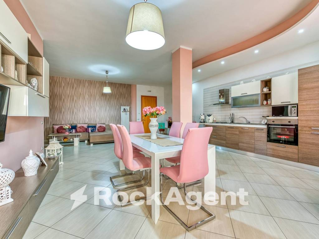 Appartamento a Casoria in Via Pino Amato, 16 - Foto 4