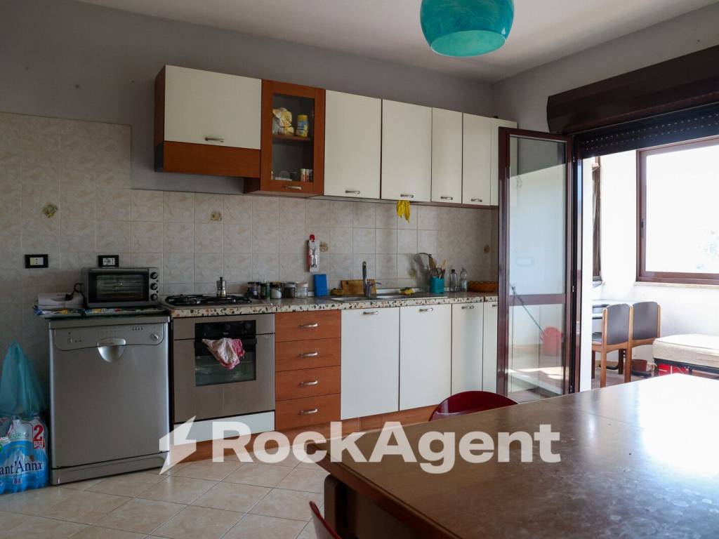 Appartamento a San floro in Via Martiri di Nassirya - Foto 5