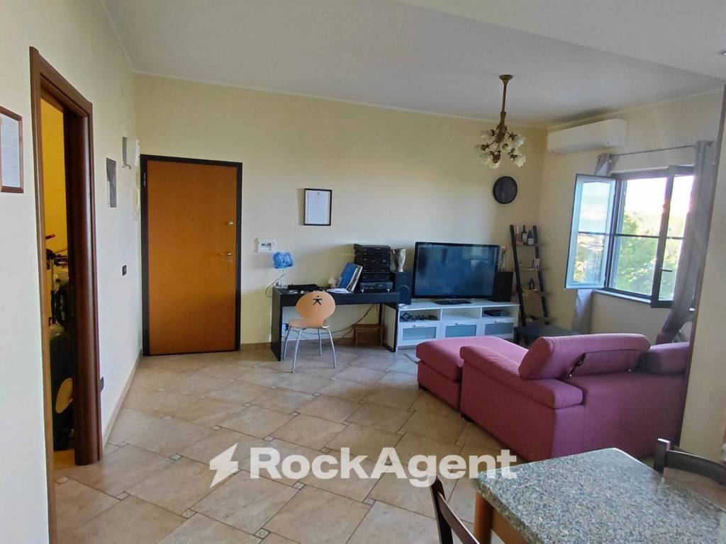 Appartamento a Catanzaro in Via Sirleto, 67 - Foto 3