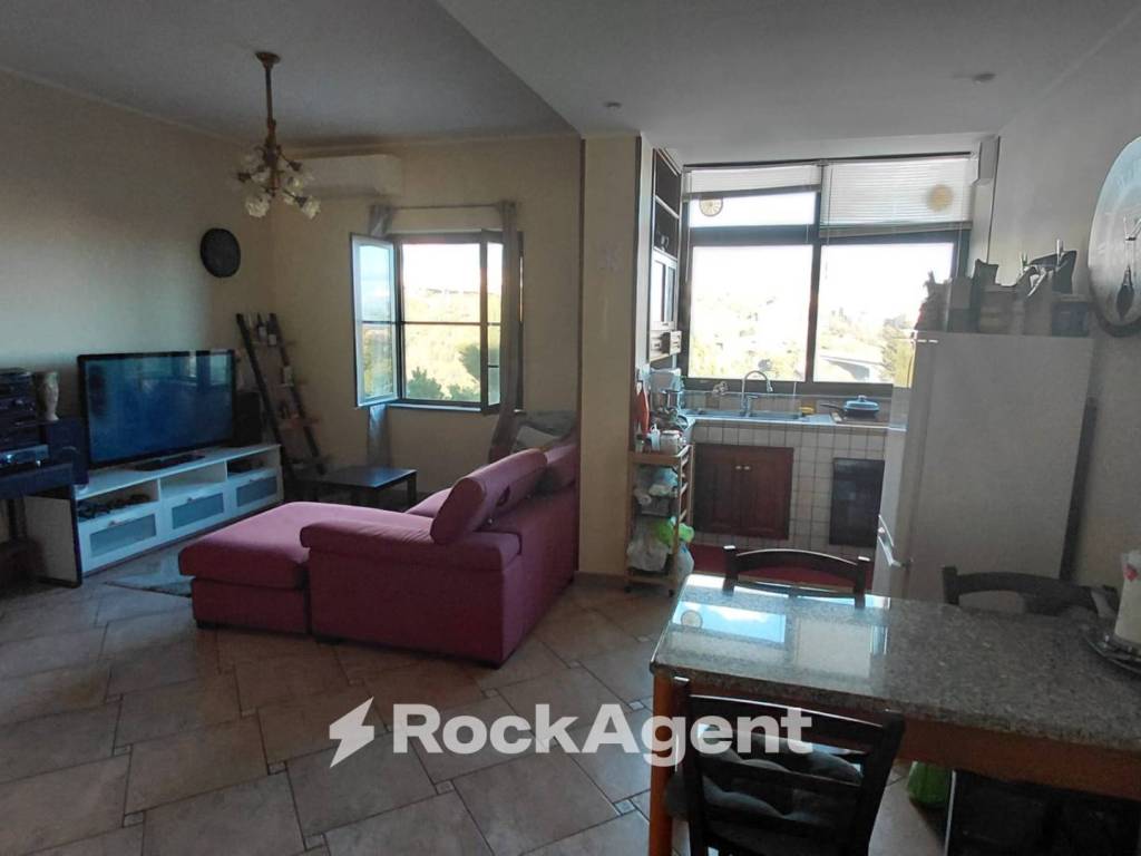 Appartamento a Catanzaro in Via Sirleto, 67 - Foto 4