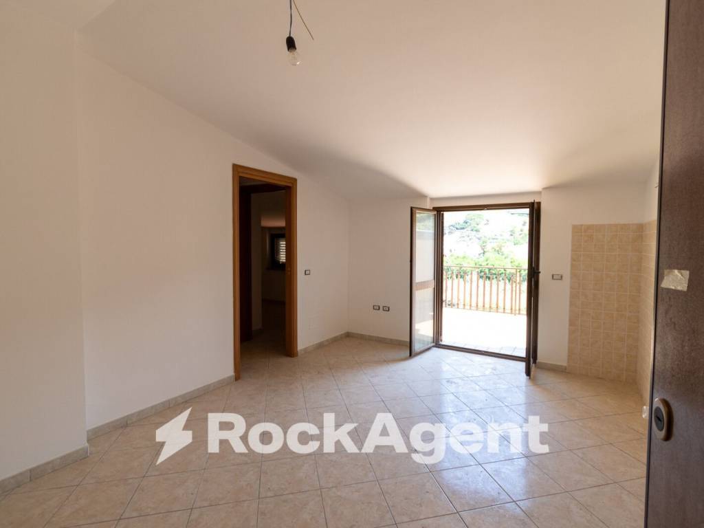 Attico / mansarda a Nocera terinese in Via Cavour - Foto 3