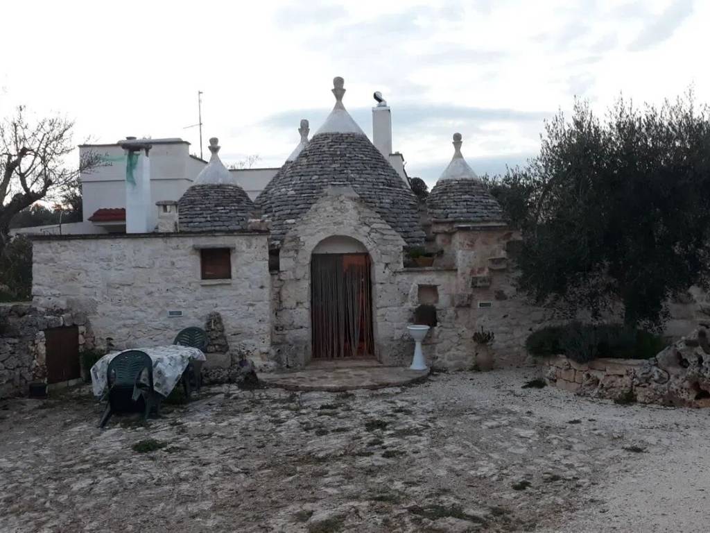 Villa a Ceglie messapica in Sp16 - Foto 2