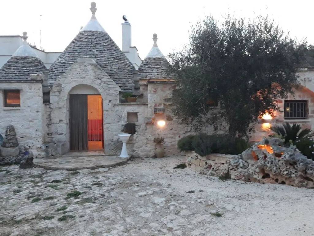 Villa a Ceglie messapica in Sp16 - Foto 3