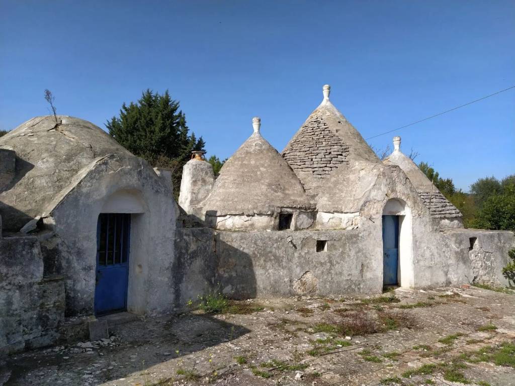 Rustico / casale a Ceglie messapica in Contrada Montevecchio S.N.C. - Foto 2