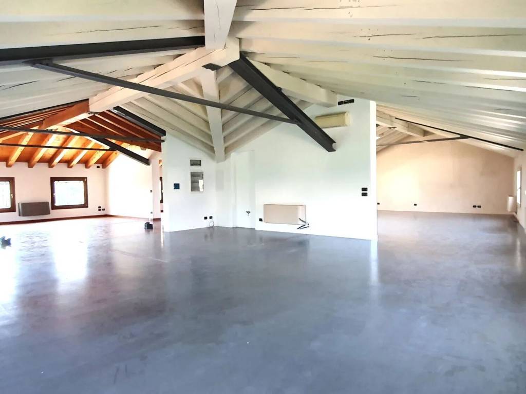 Appartamento a Treviso in Via Montello, 13 - Foto 2