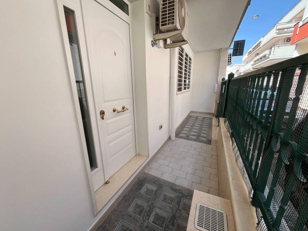 Appartamento a Valenzano in Via Siciliani - Foto 2