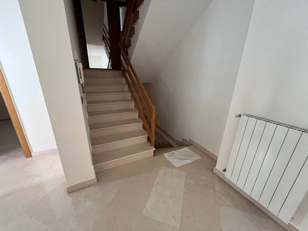 Appartamento a Valenzano in Via Siciliani - Foto 4